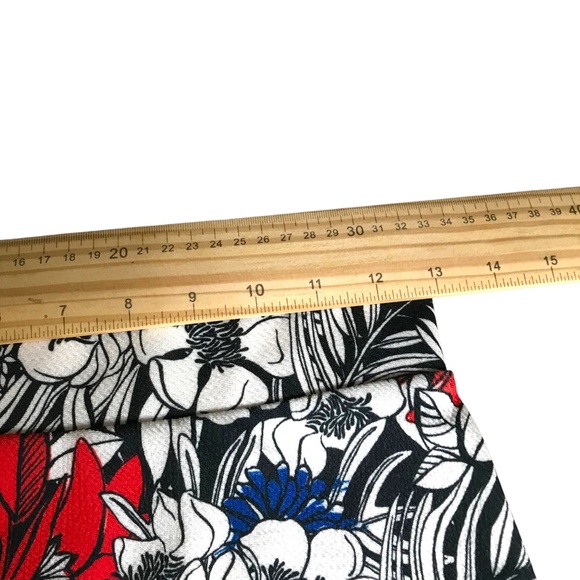 Women’s Tropical Floral Pencil Skirt • Red Blue Black White Print - Picture 13 of 15